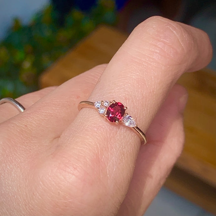 18k rose gold Ruby diamonds ring