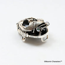 Load image into Gallery viewer, SV Moomin Snufkin Comes to the Rescue Brooch Pendant