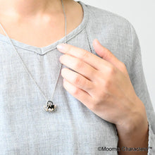 Load image into Gallery viewer, SV Moomin [Moominmamma&#39;s Bag and Hattifattener] Pendant Brooch