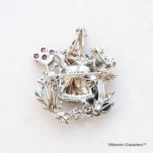 Load image into Gallery viewer, SV Moomin [Running Snufkin &amp; Little My] Pendant Brooch