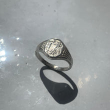 Load image into Gallery viewer, Hong Kong 80s retro signet rings 香港精神 - 平安